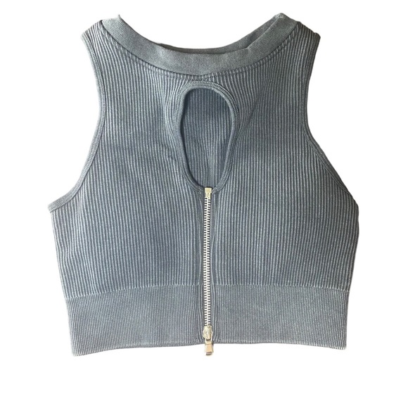 Tops - Gray Ribbed Crop Top
